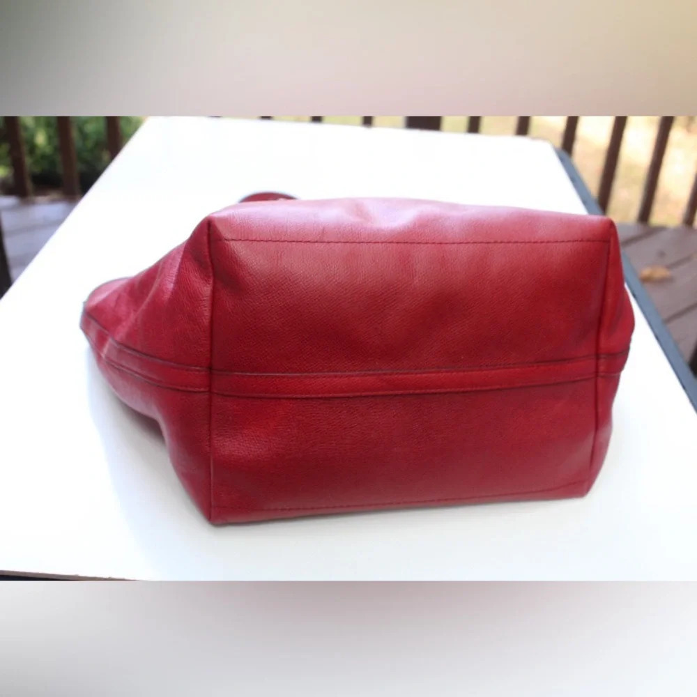 Coach Taxi Zip tote bag - Picture 7 of 16